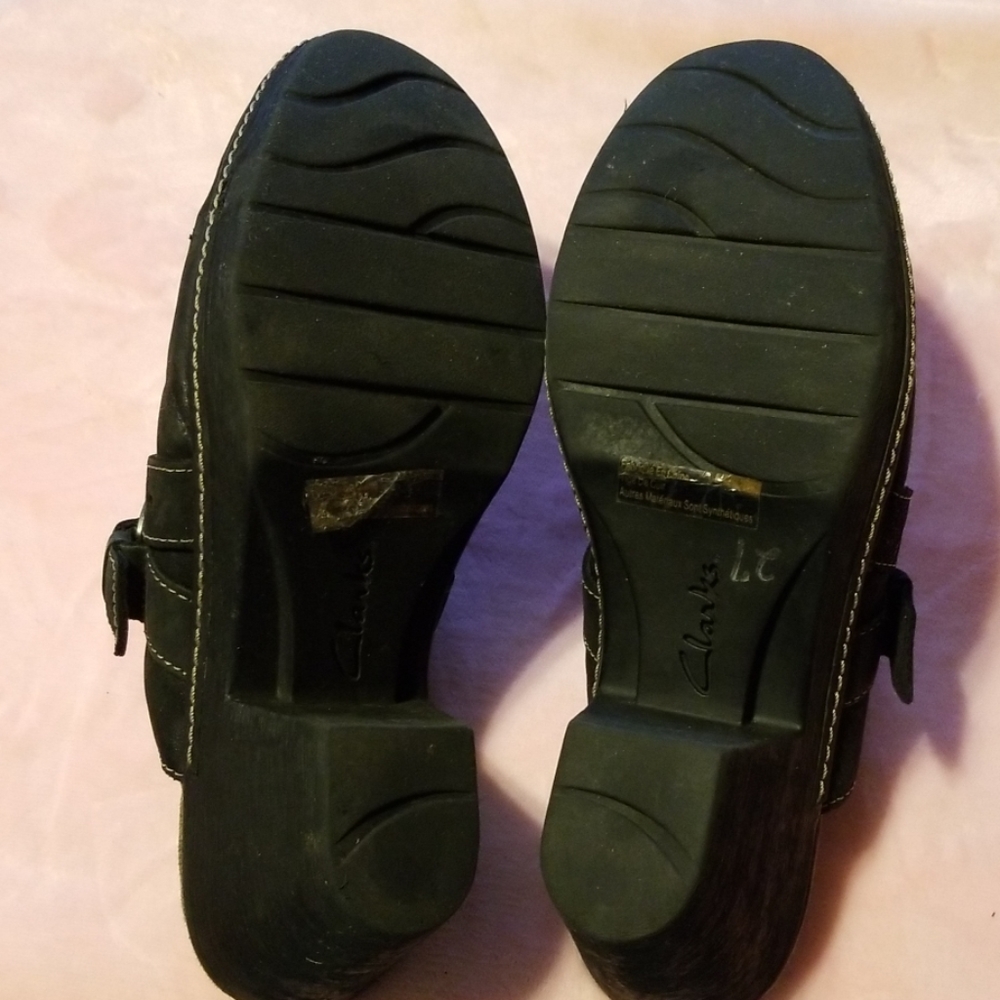 Clarks Clogs - Picture 3 of 5